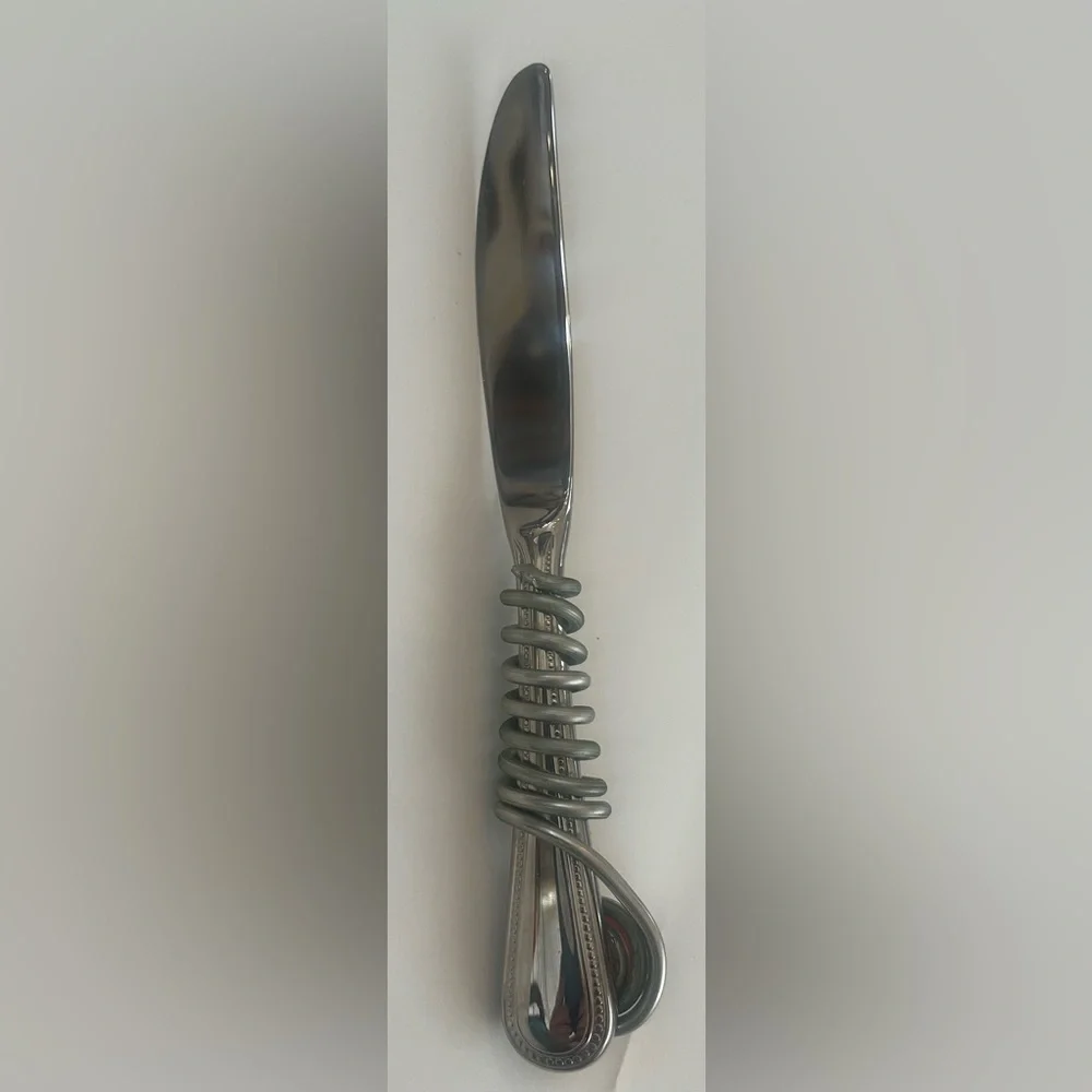 For I heard jeweled plate with silver jeweled knife